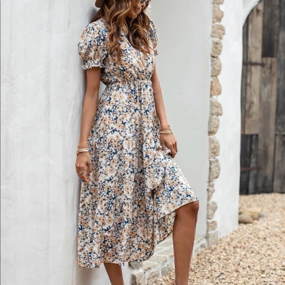 Floral print ruffle hem maxi dress - Picture 3 of 7